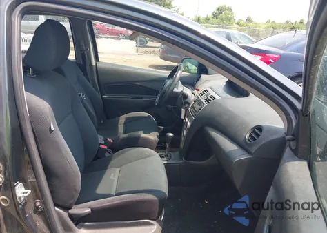 2009 Toyota Yaris z USA, uszkodzony, nr VIN JTDBT903391323772